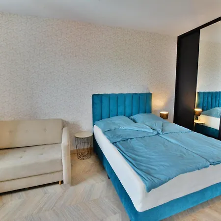 Right By The Sea, * Ustronie Morskie